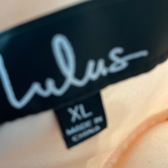 Lulus maxi dress - Picture 5 of 8